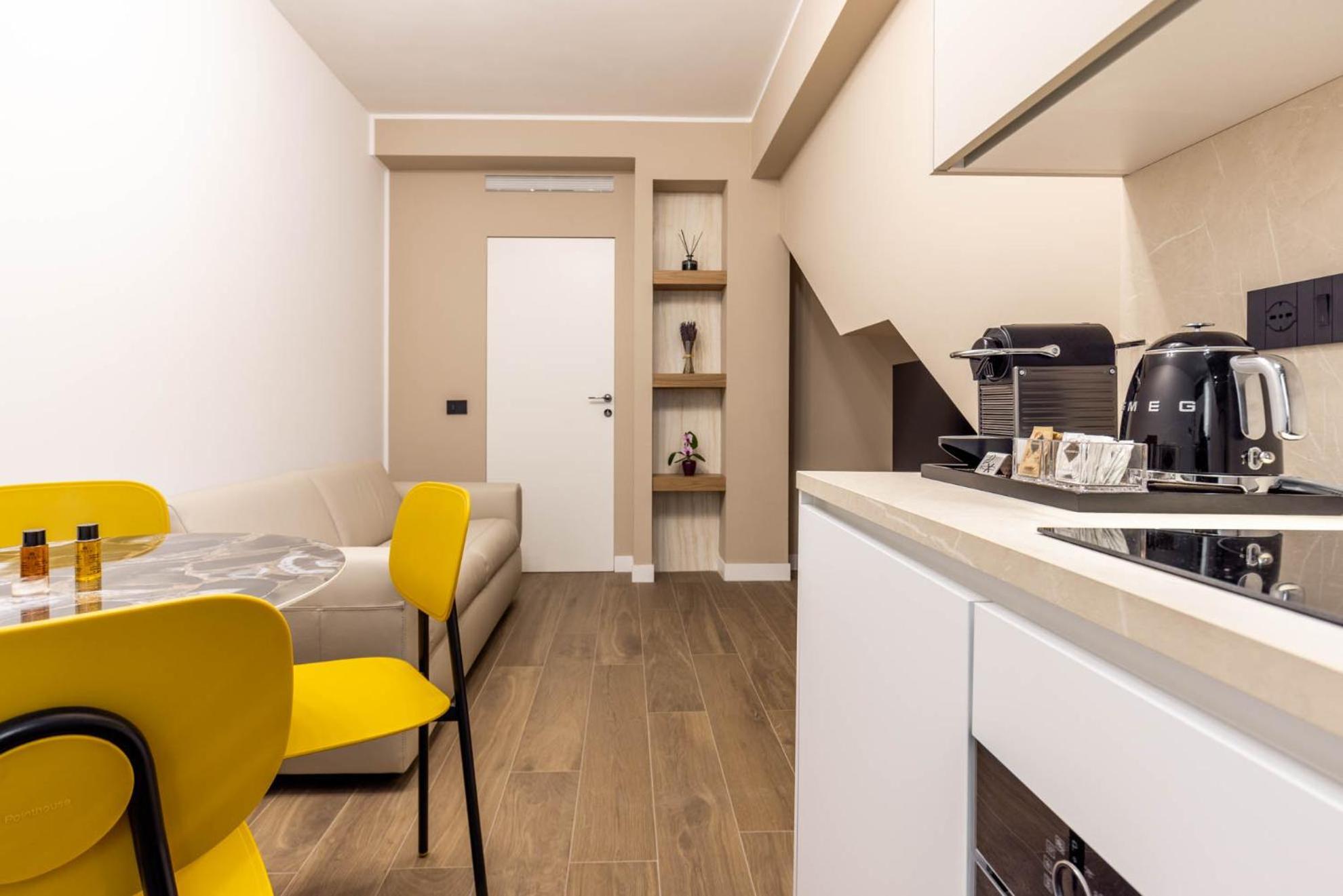 Picasso Golden House Next To Duomo Apartment Milan Exterior photo